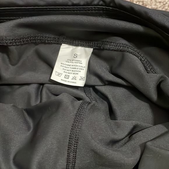 New, never worn black skirted Capri athletic tights. Small - Picture 2 of 3
